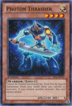 Photon Thrasher (V.2 - Starfoil Rare)