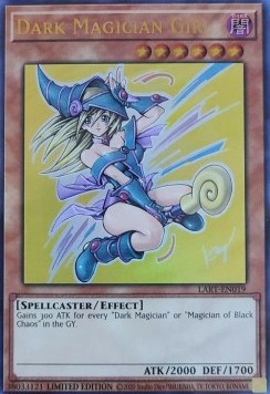 Dark Magician Girl (V.1 - Ultra Rare)